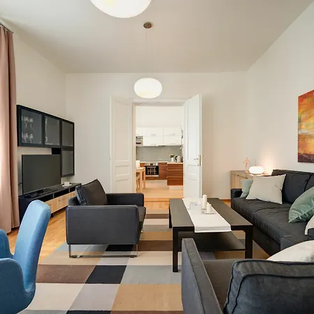 Bishop Apartment *