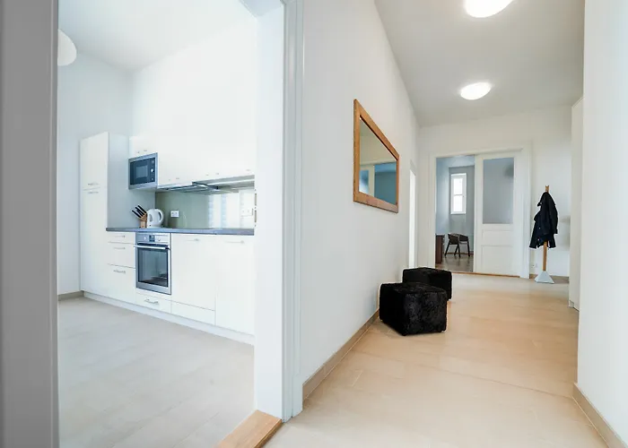 毕晓普公寓 公寓 *