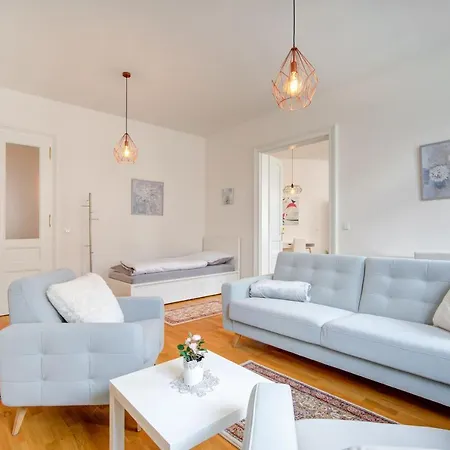 Bishop Apartament