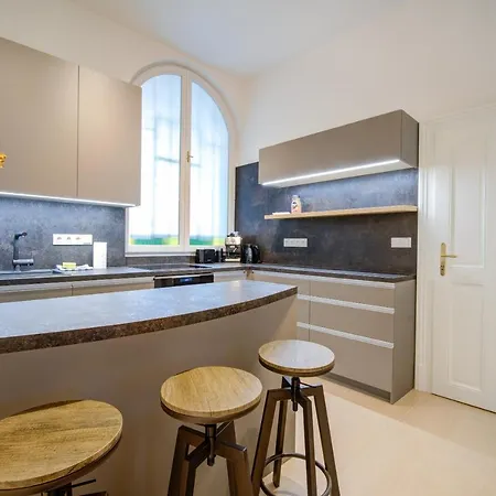 Bishop Apartment
