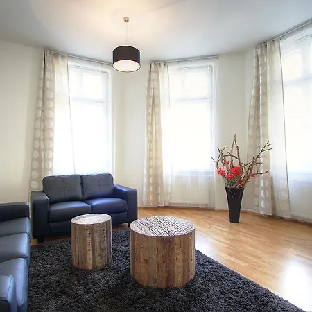 Bishop Apartment *