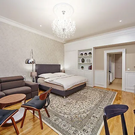 Apartment Bishop
