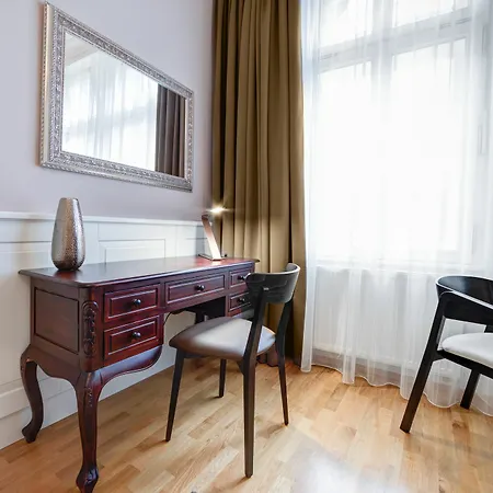 Bishop Apartment