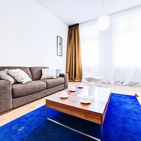 Bishop Apartment *